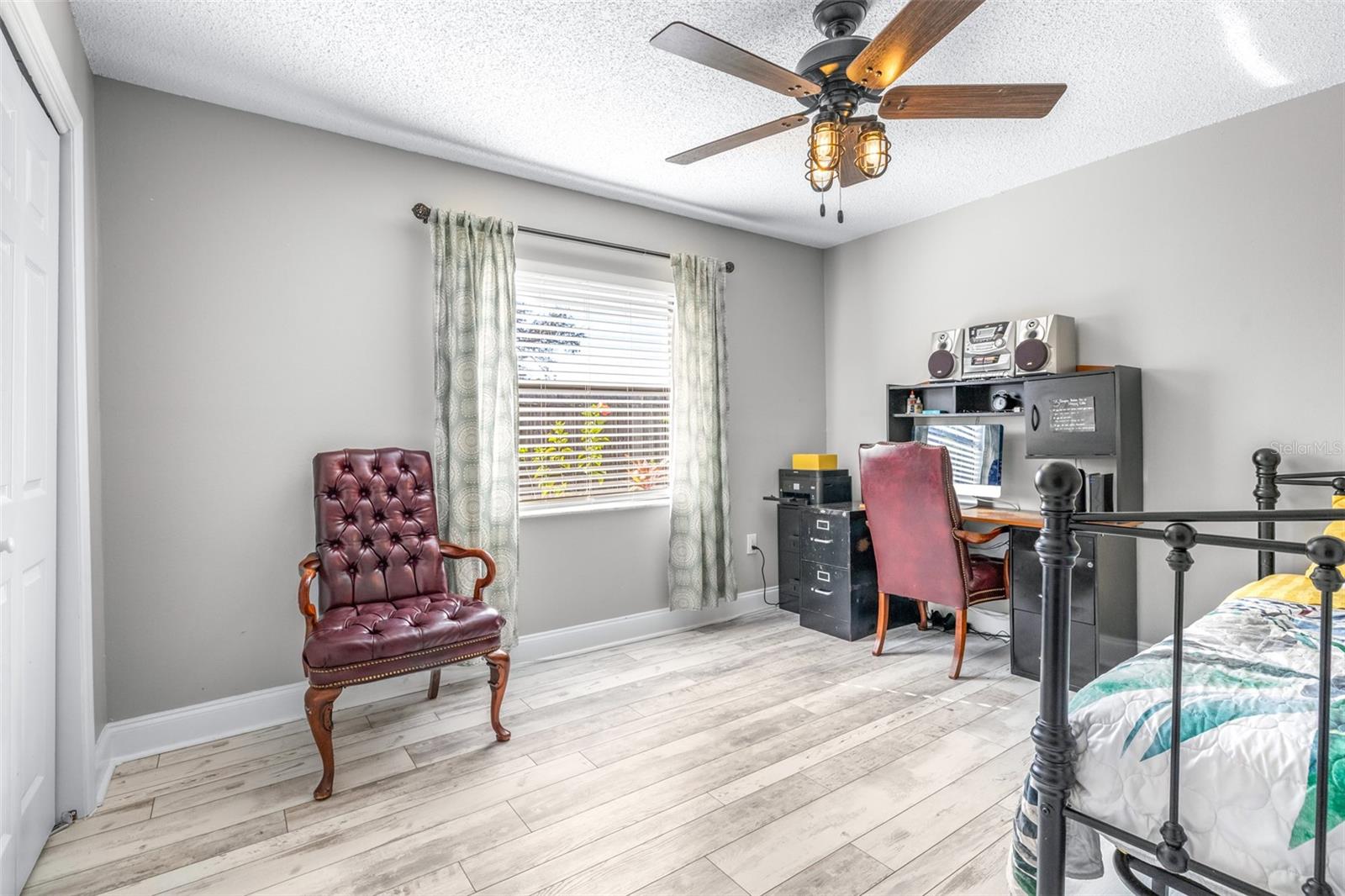 RIDGEWOOD - Residential