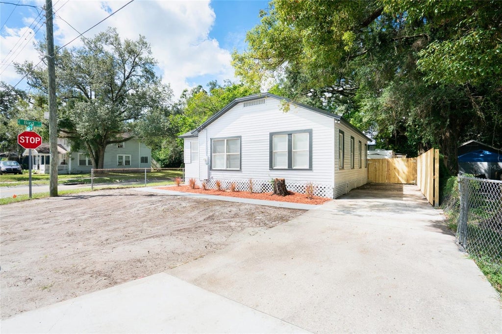 Photo of 8202 N Alaska Street, Tampa, FL 33604 (MLS # TB8553673)