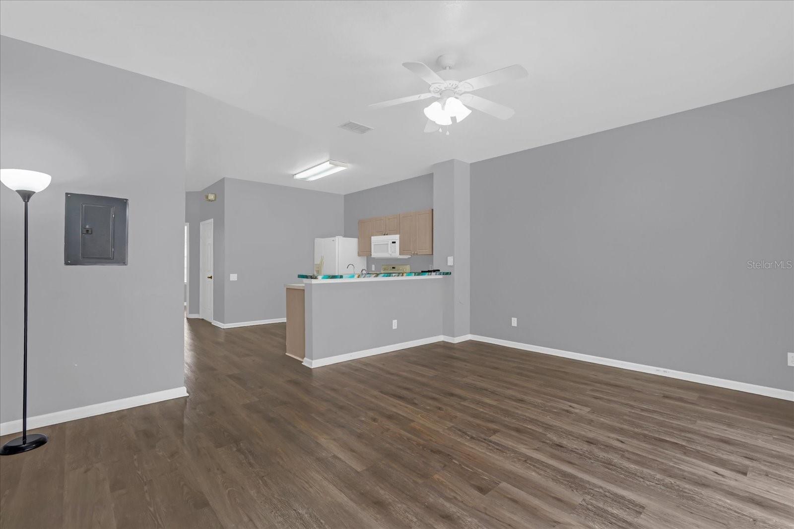 WINDSOR PALMS TWNHMS PH 3A - Residential