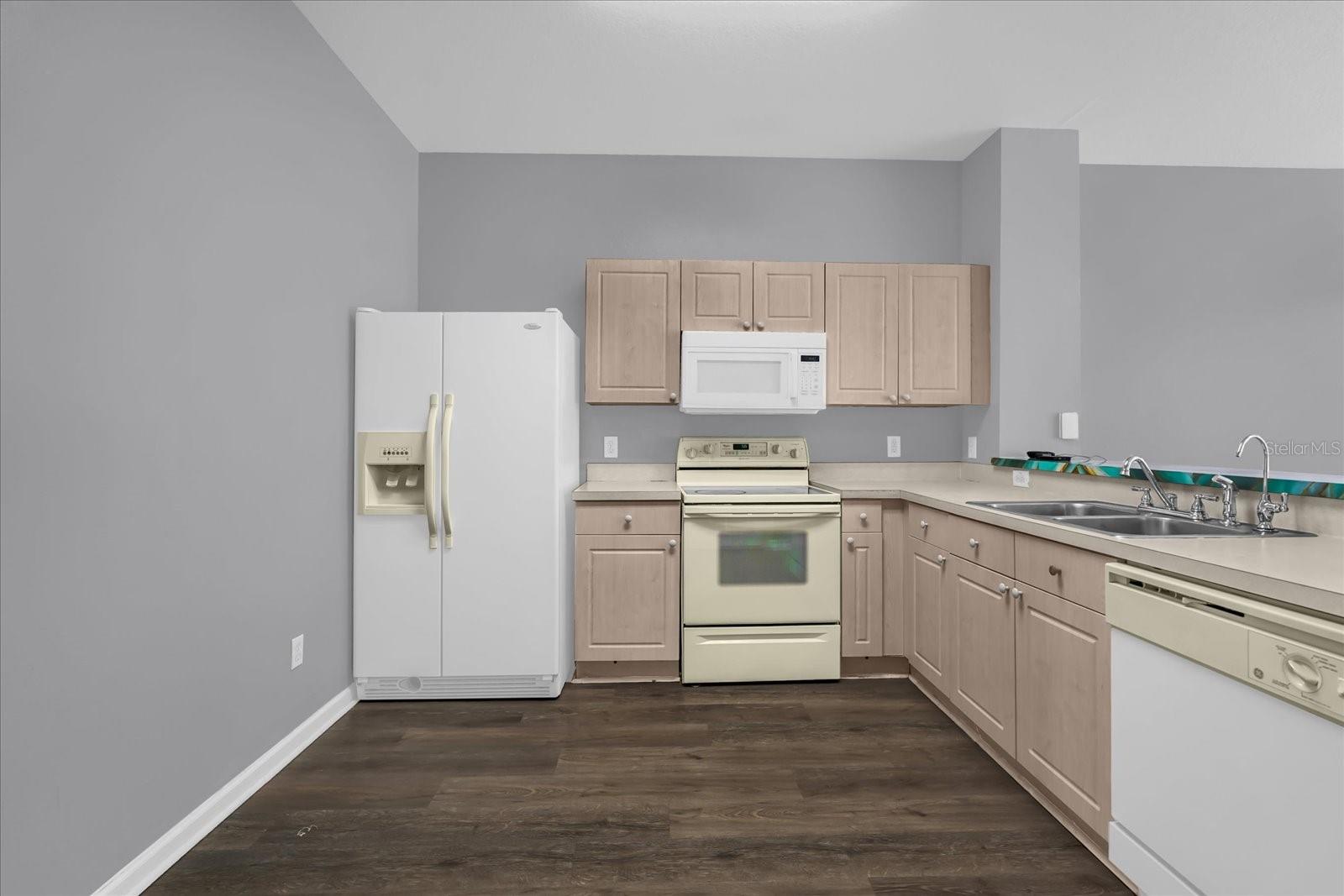 WINDSOR PALMS TWNHMS PH 3A - Residential