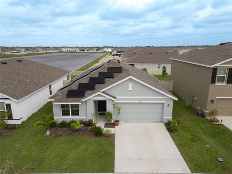 A home in WIMAUMA