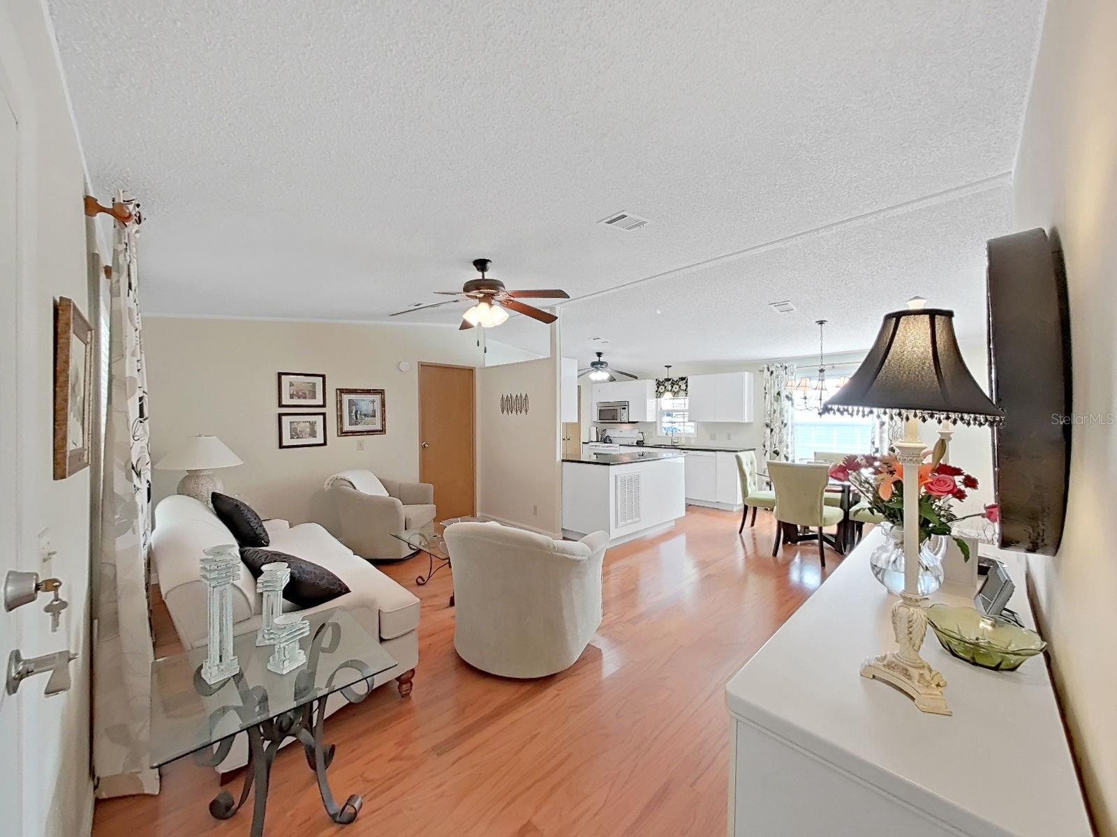 FOXWOOD LAKE ESTATES - Residential