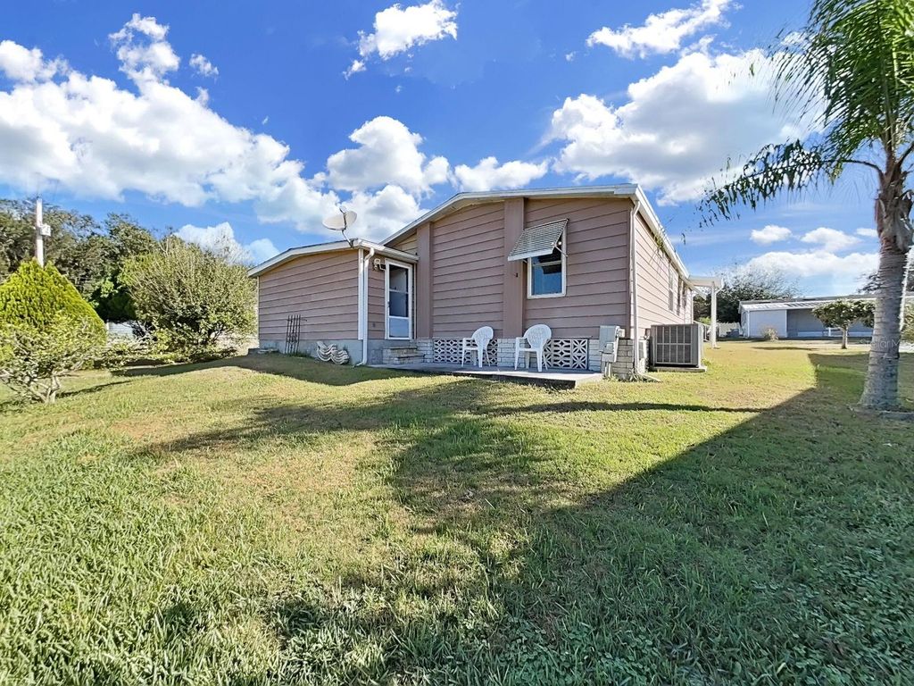 Photo of 1758 Fox Hill Dr, Lakeland, FL 33810 (MLS # P4937152)