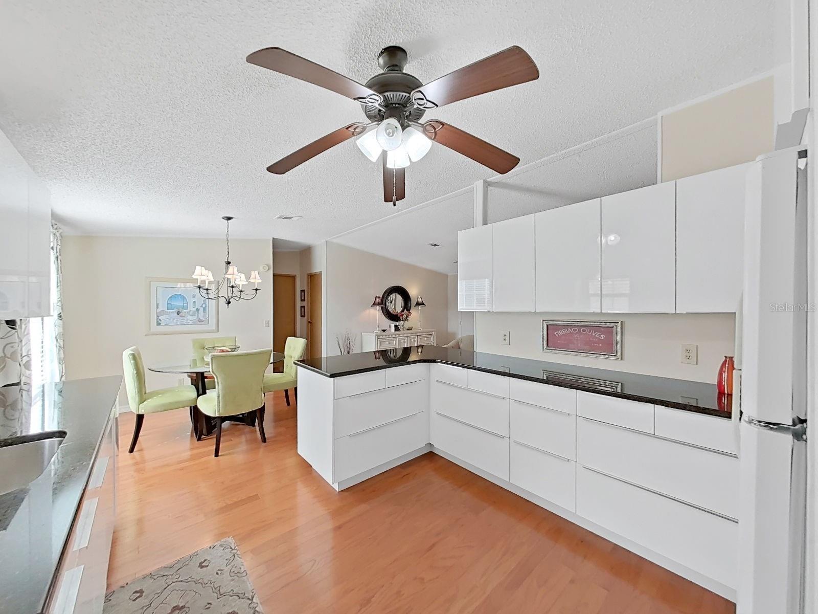 FOXWOOD LAKE ESTATES - Residential