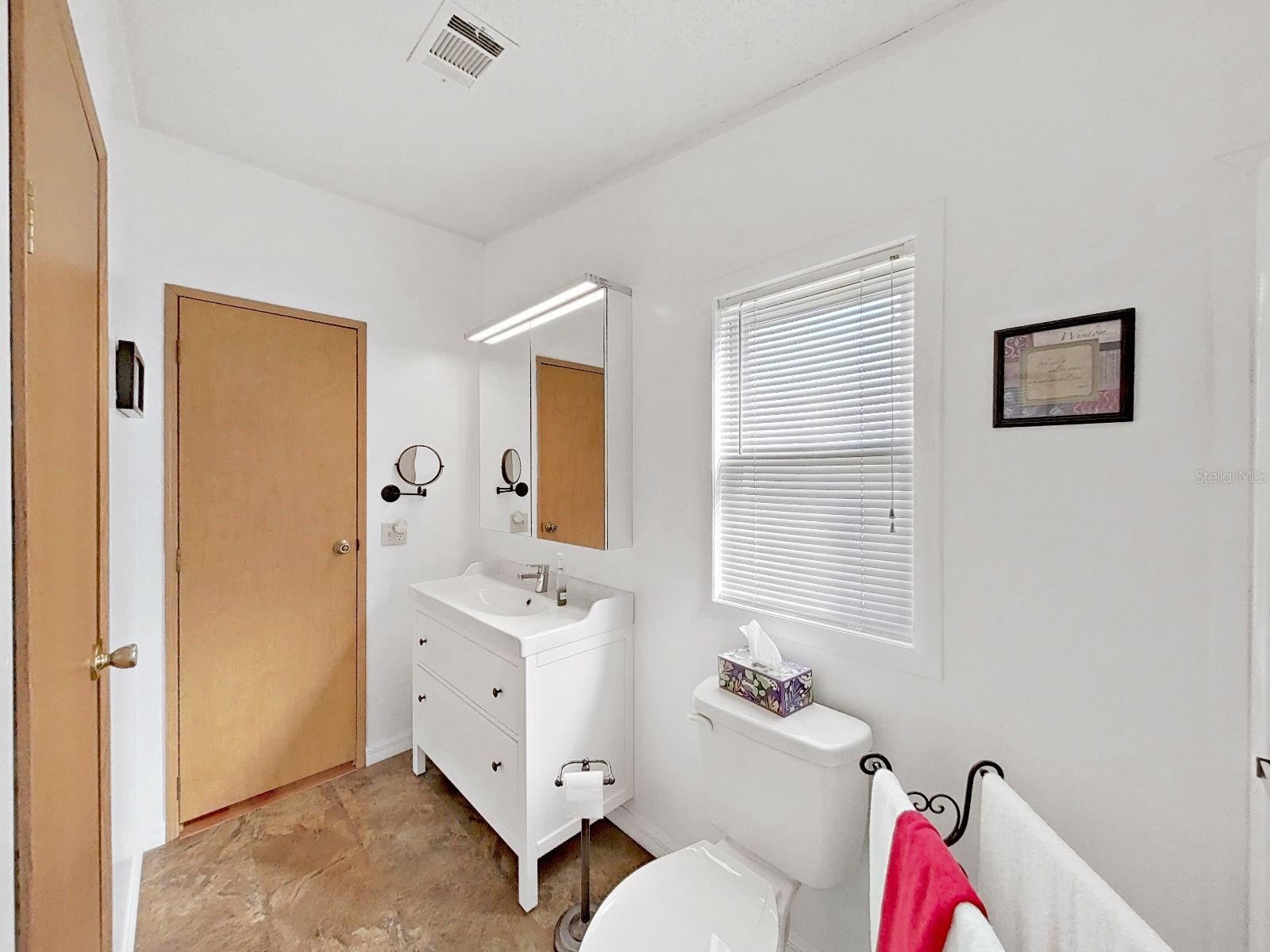 FOXWOOD LAKE ESTATES - Residential