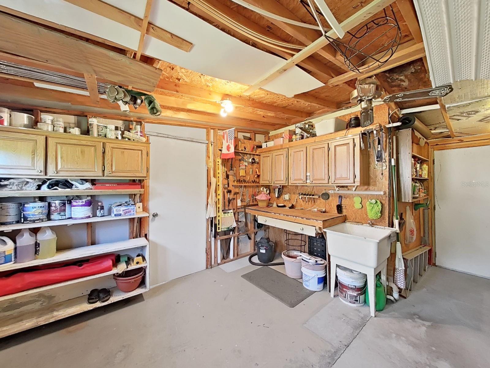 FOXWOOD LAKE ESTATES - Residential