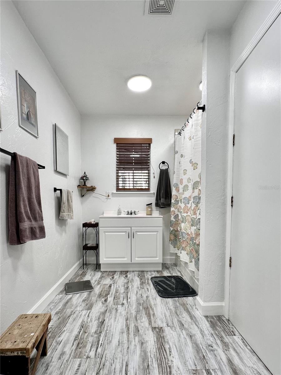 HIGH SPGS ESTATES UNIT II - Residential