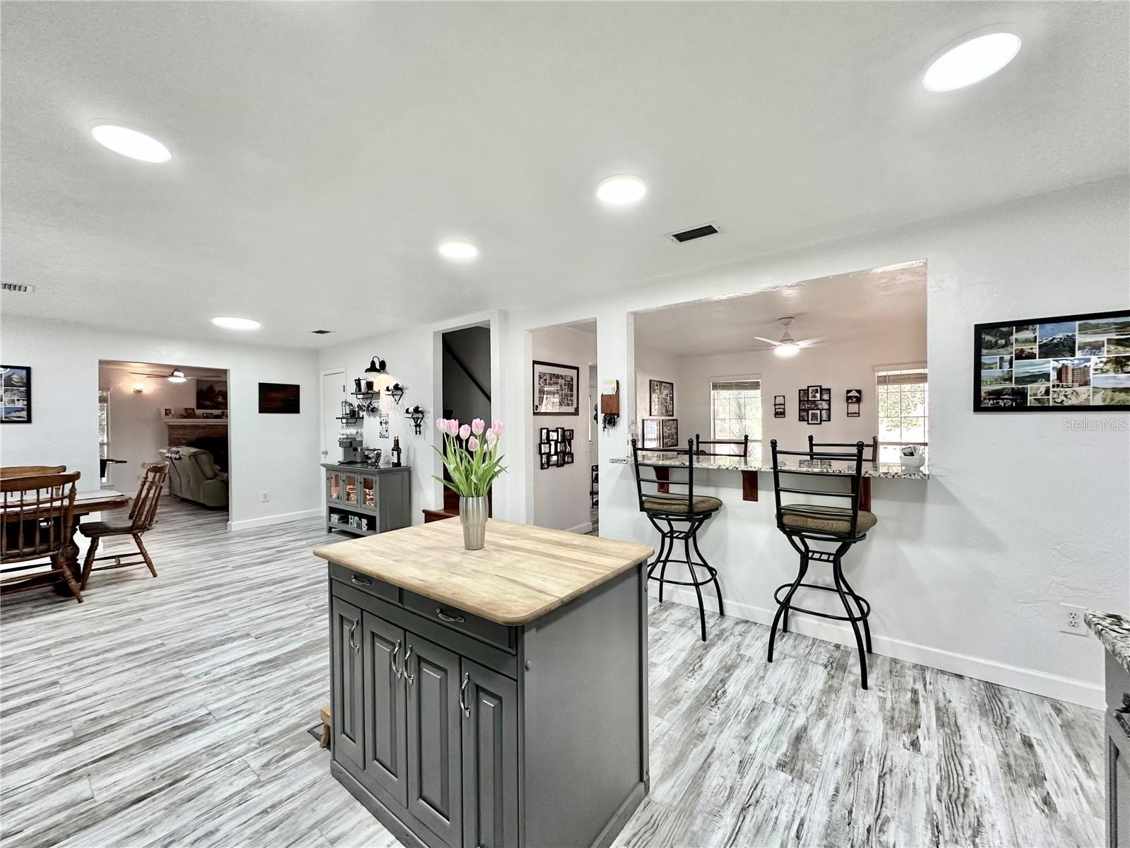 HIGH SPGS ESTATES UNIT II - Residential