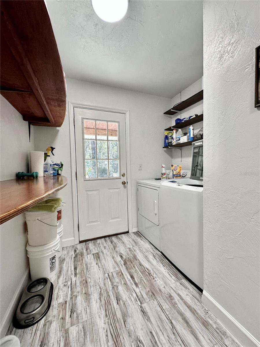 HIGH SPGS ESTATES UNIT II - Residential