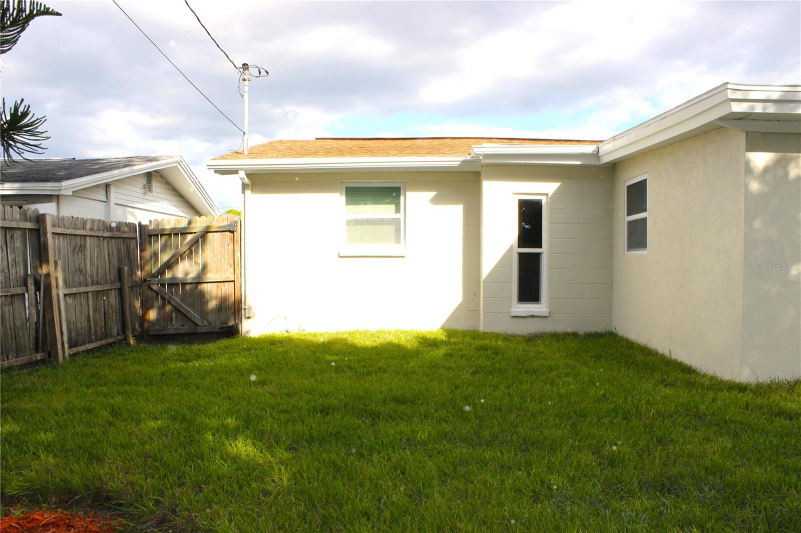 BEACON SQUARE - Residential