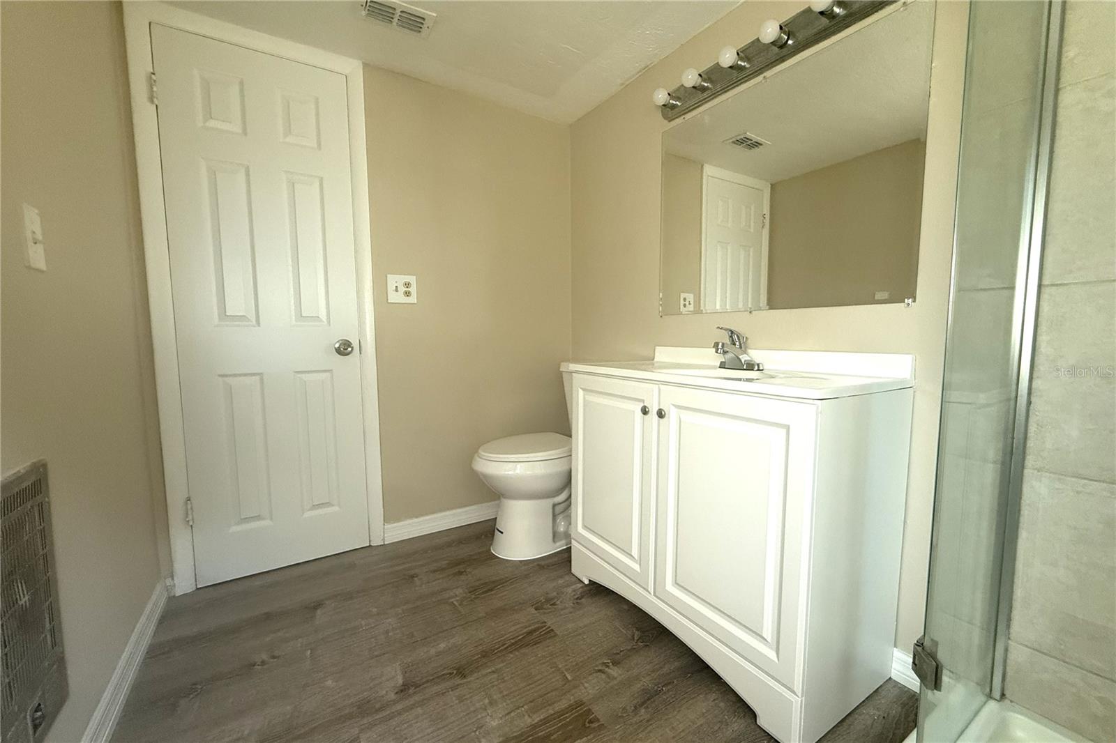 BEACON SQUARE - Residential