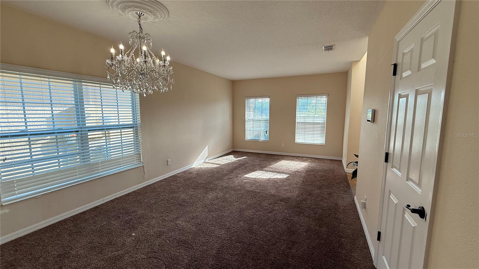 4907 ROCKVALE DRIVE