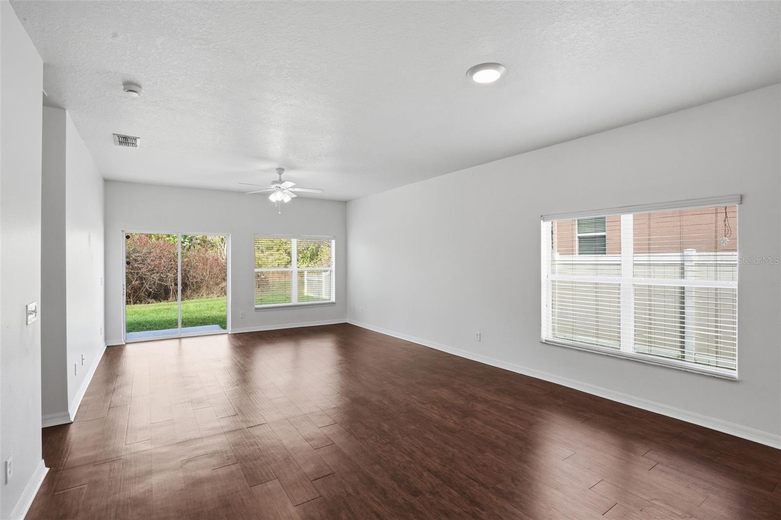 MAGNOLIA RIDGE - Residential