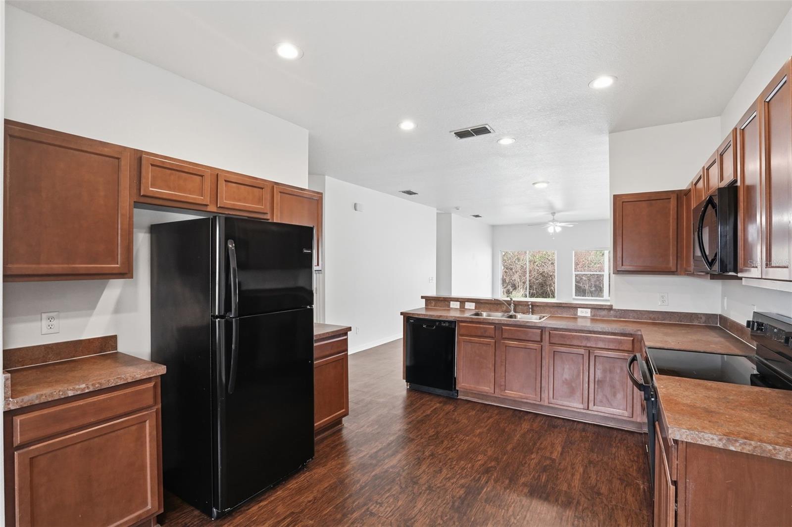 MAGNOLIA RIDGE - Residential