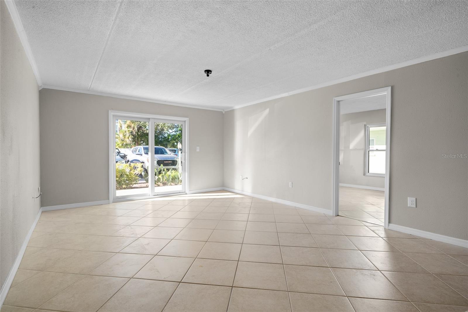 DOLPHIN POINTE OF DUNEDIN CONDO - Residential Lease