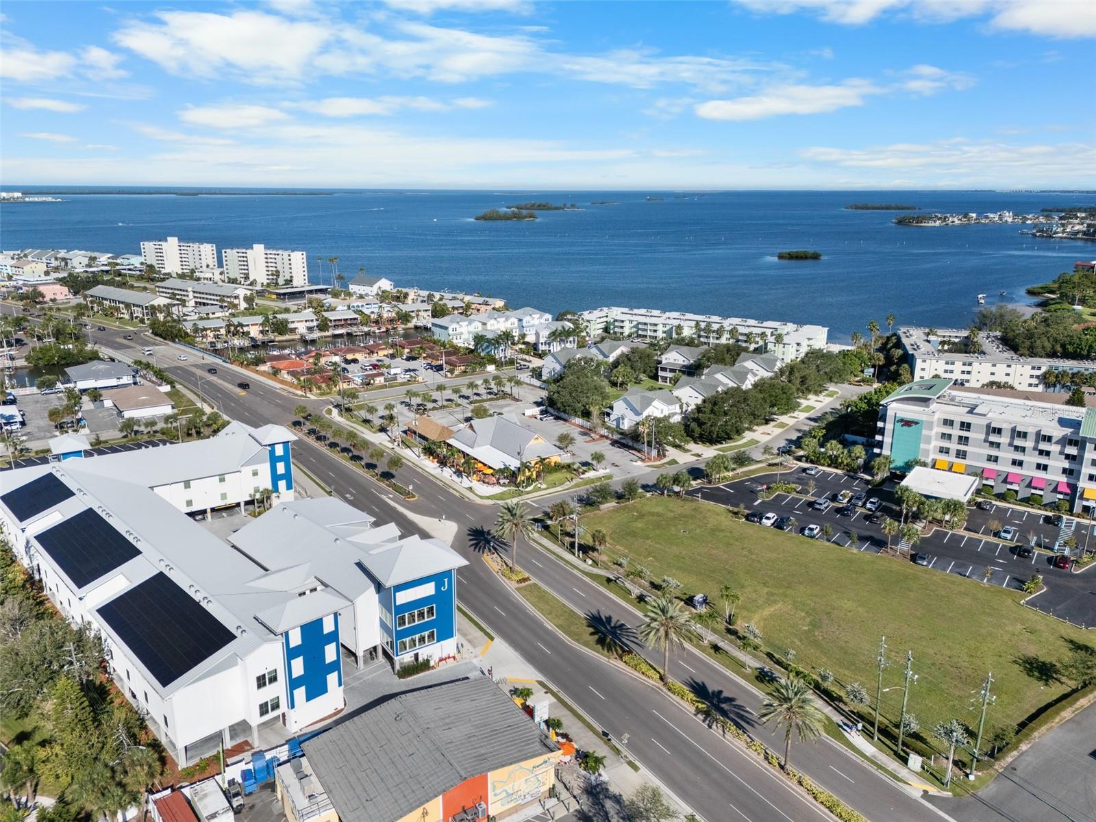 DOLPHIN POINTE OF DUNEDIN CONDO - Residential Lease