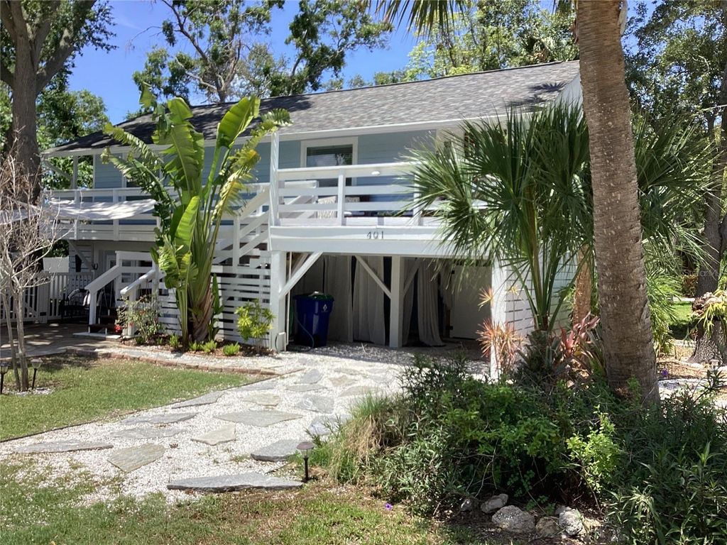 Photo of 401 Pennsylvania Avenue, Crystal Beach, FL 34681 (MLS # TB8474392)