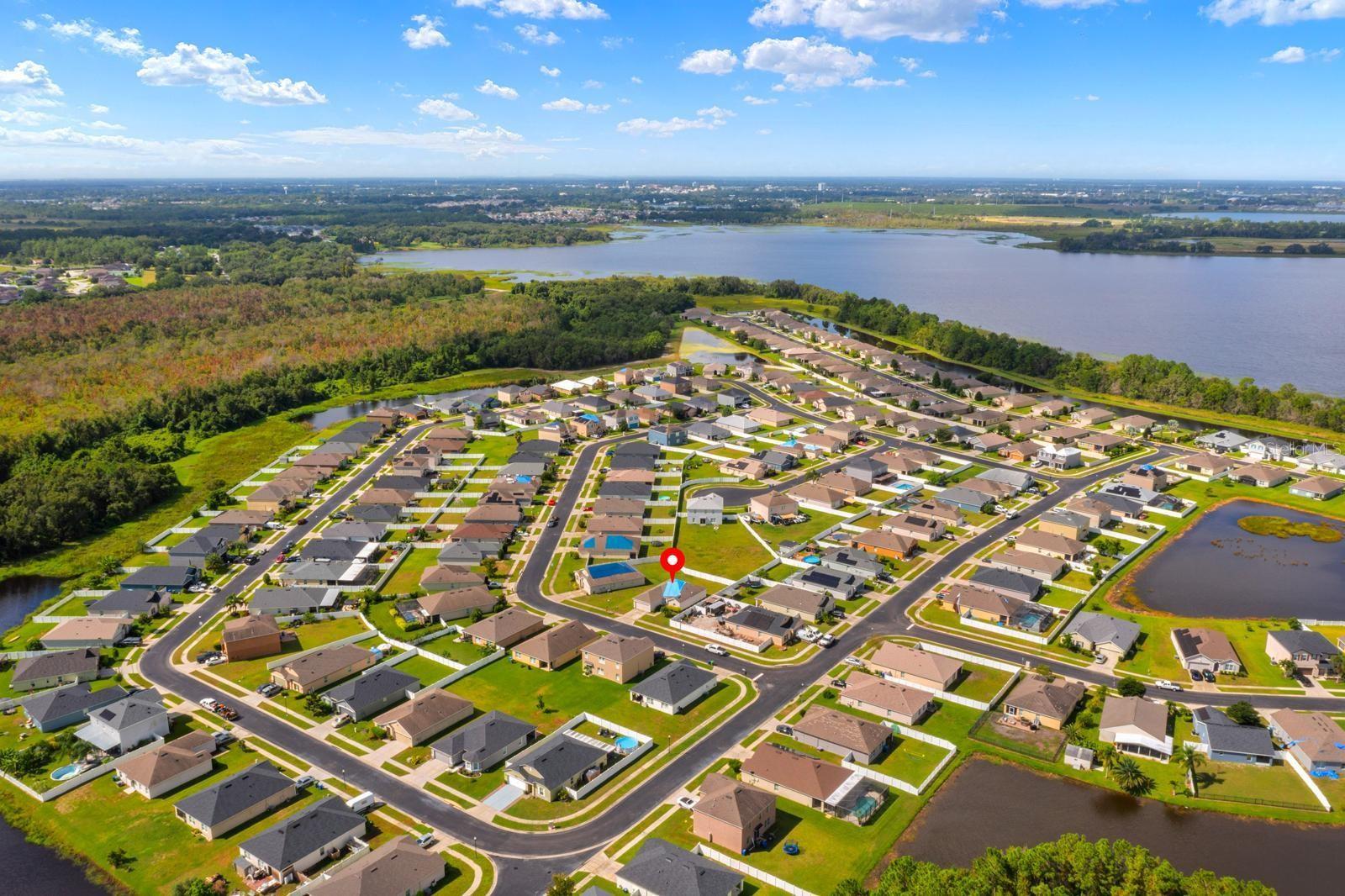 LAKESIDE LANDINGS PH 01 - Residential