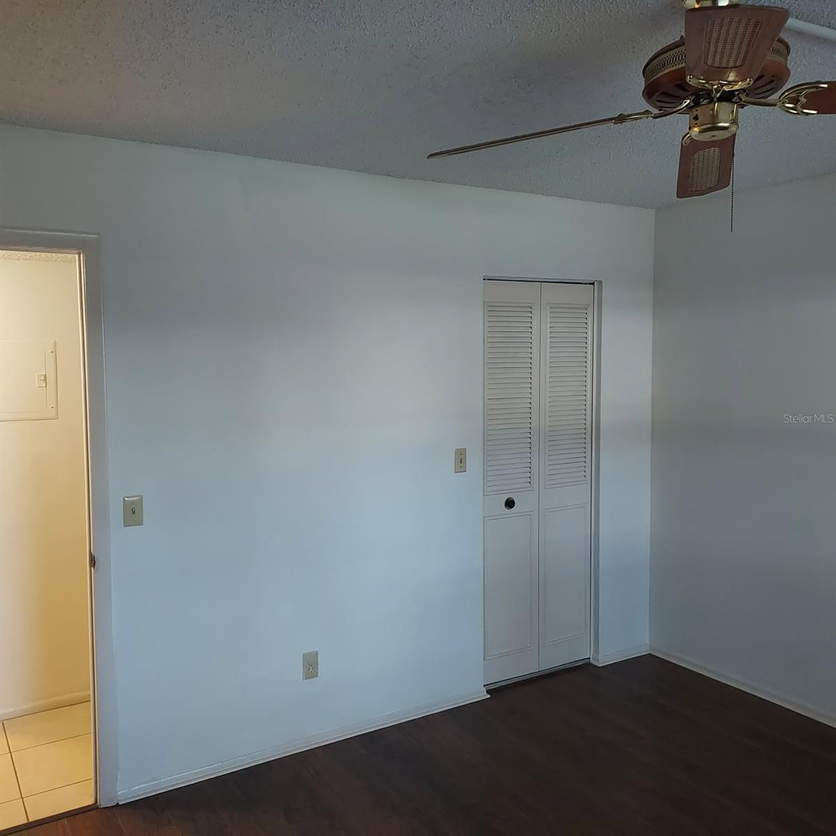 THE OAKS UNIT 1 A CONDO - Residential