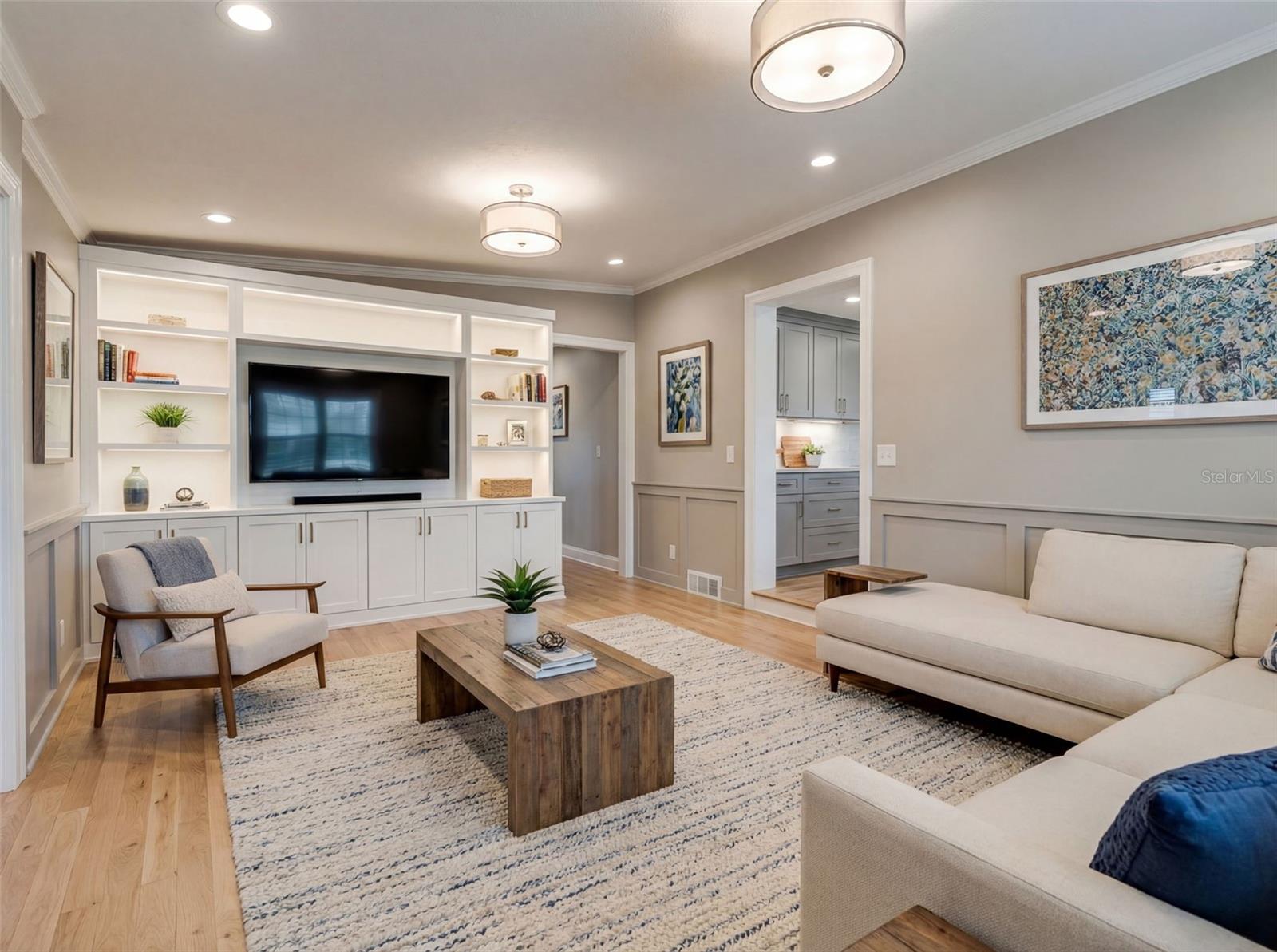 ORANGE CITY ESTATES - Residential