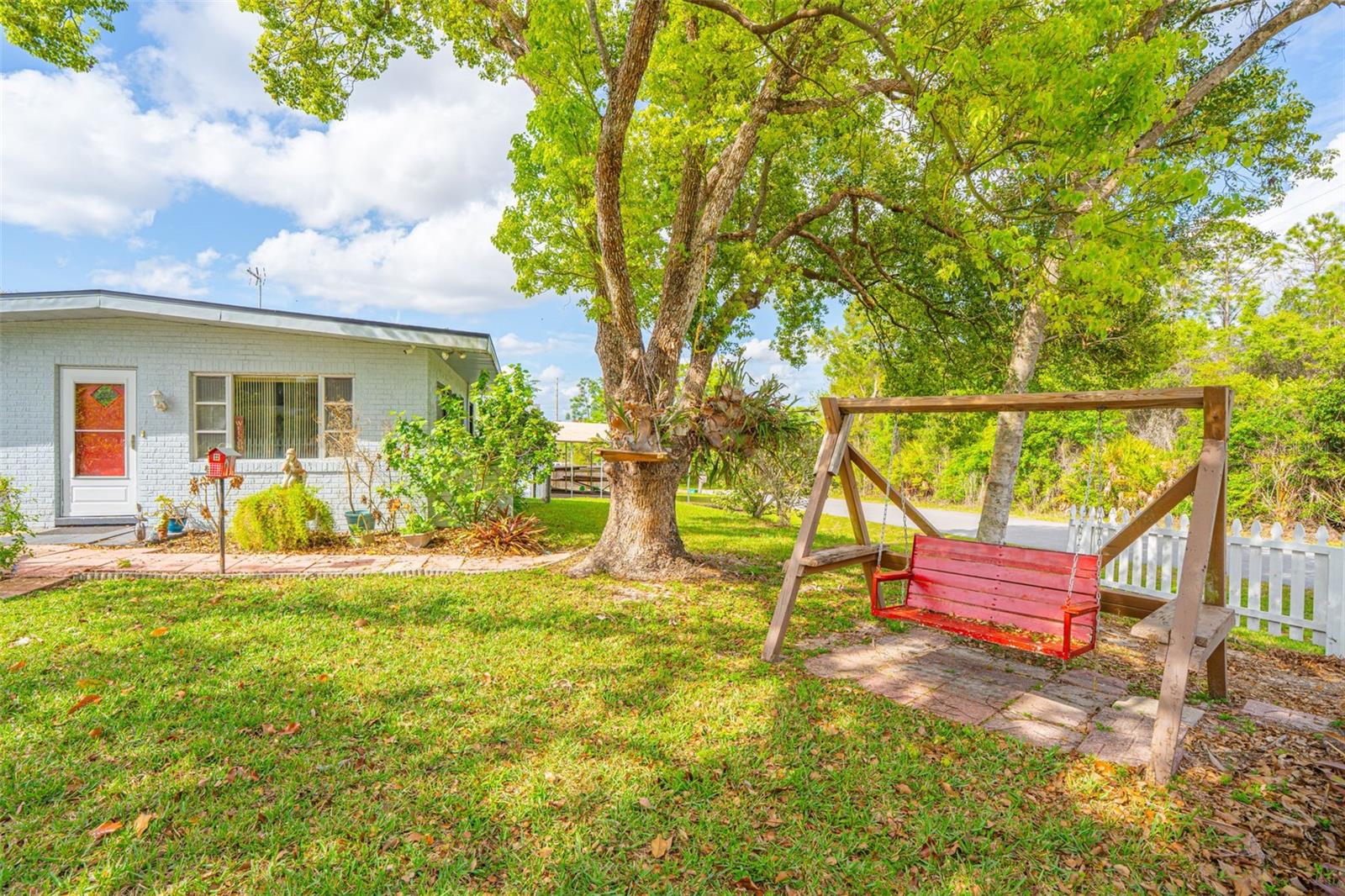 ORANGE CITY ESTATES - Residential