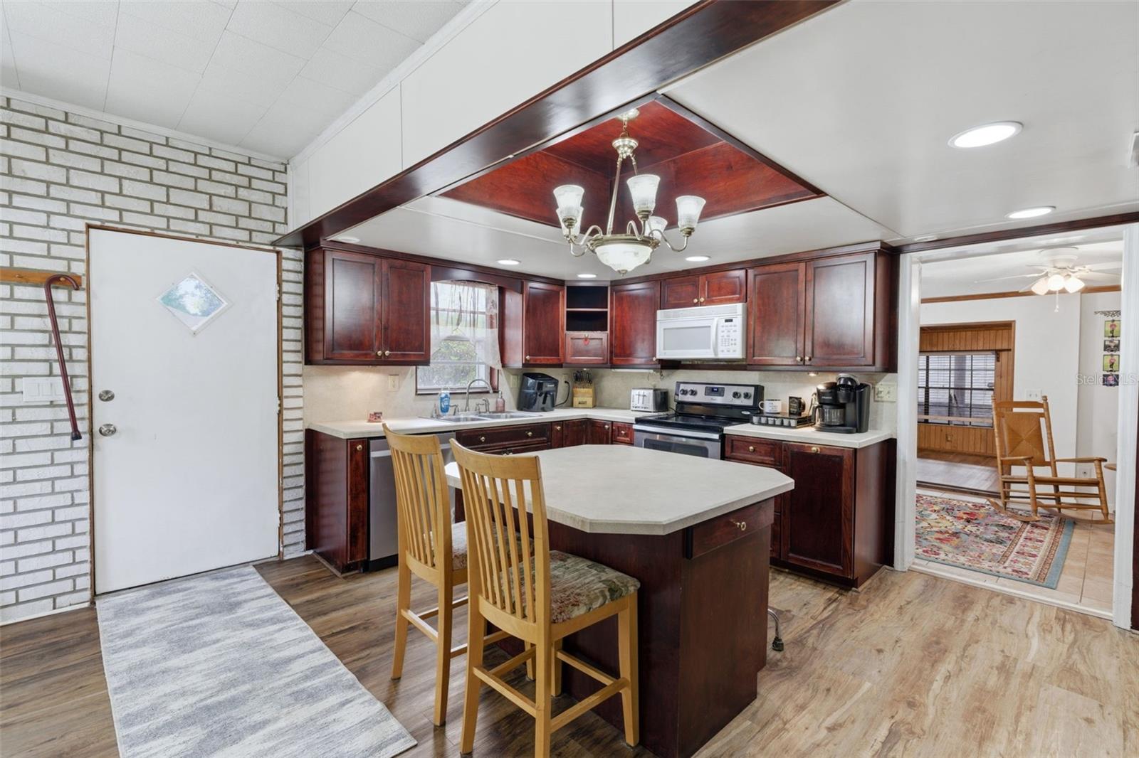 ORANGE CITY ESTATES - Residential