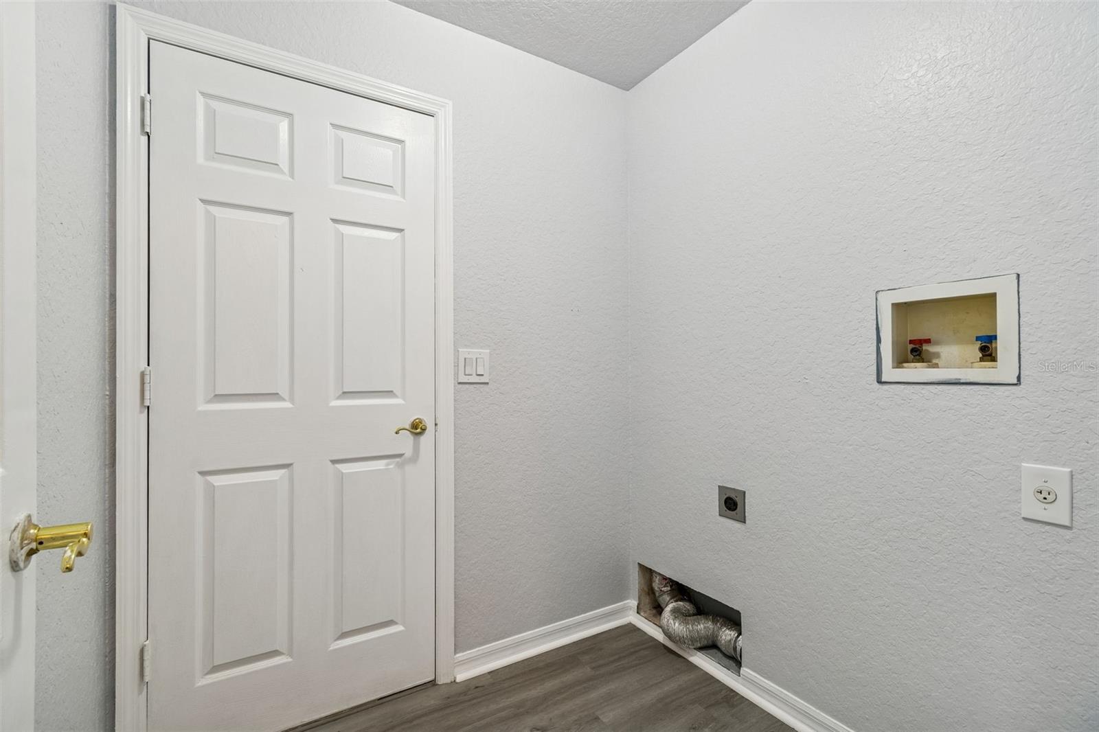 SPRING HILL - Residential Lease