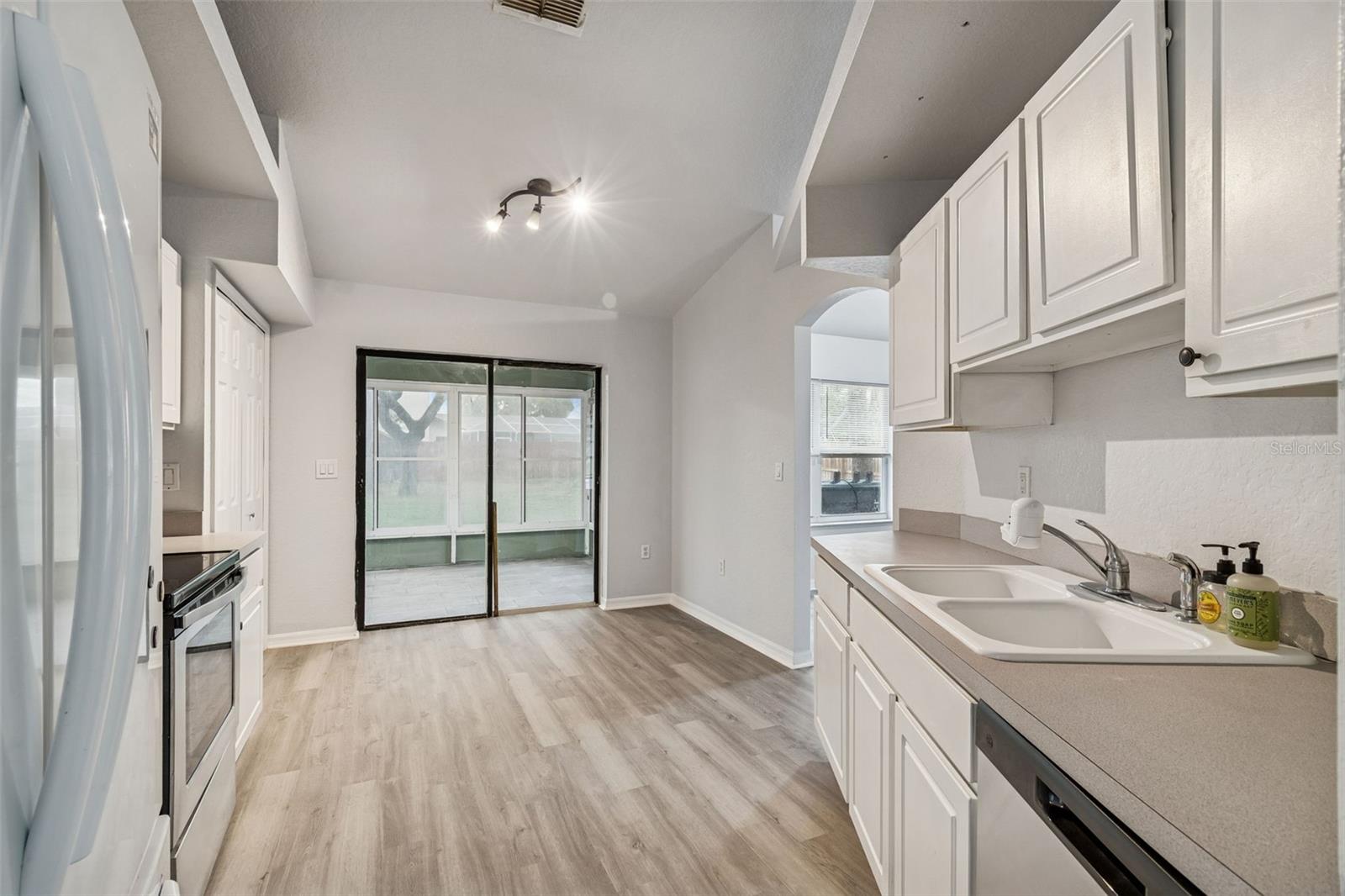 SPRING HILL - Residential Lease