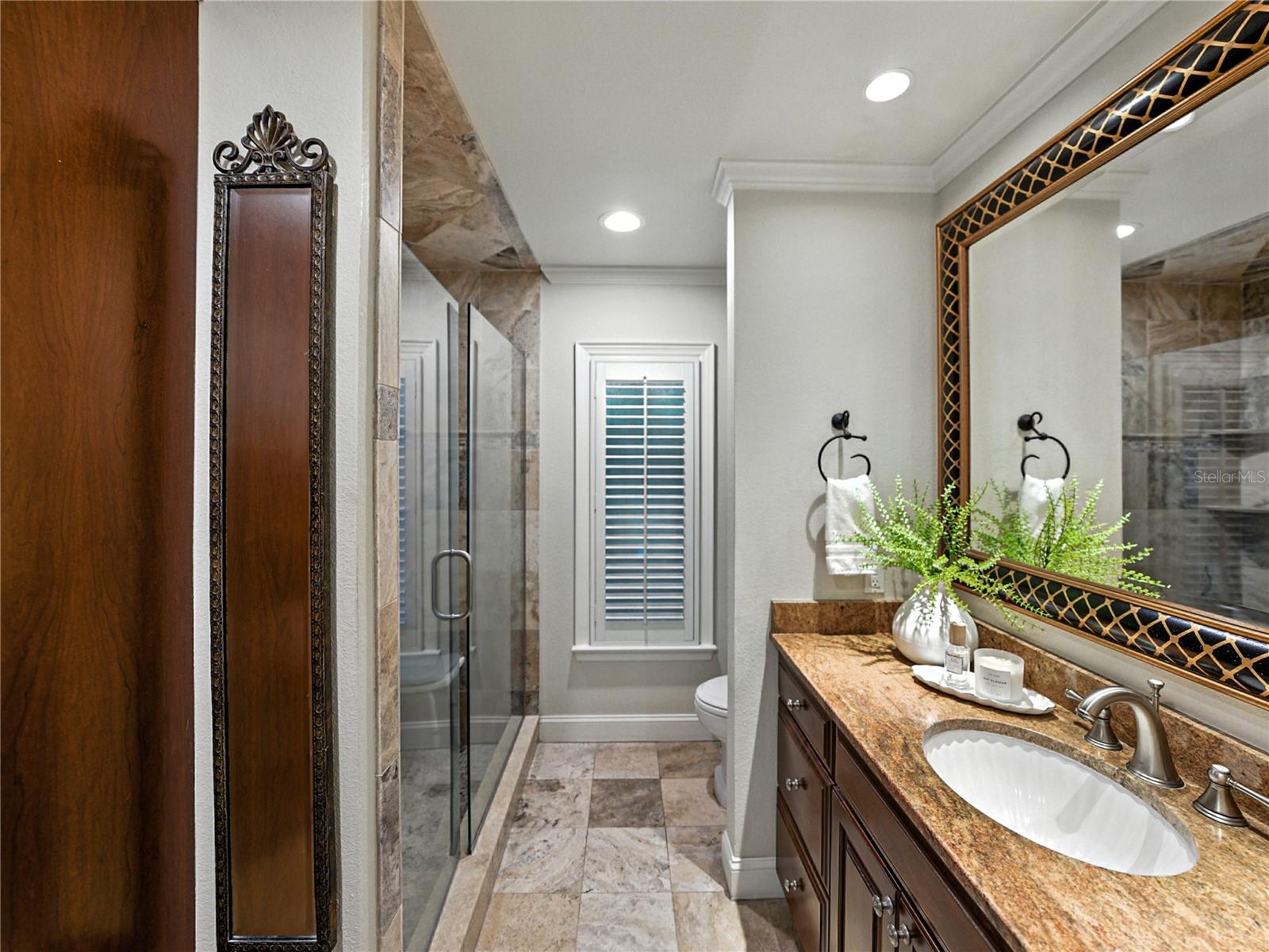 LAKE POINT - Residential