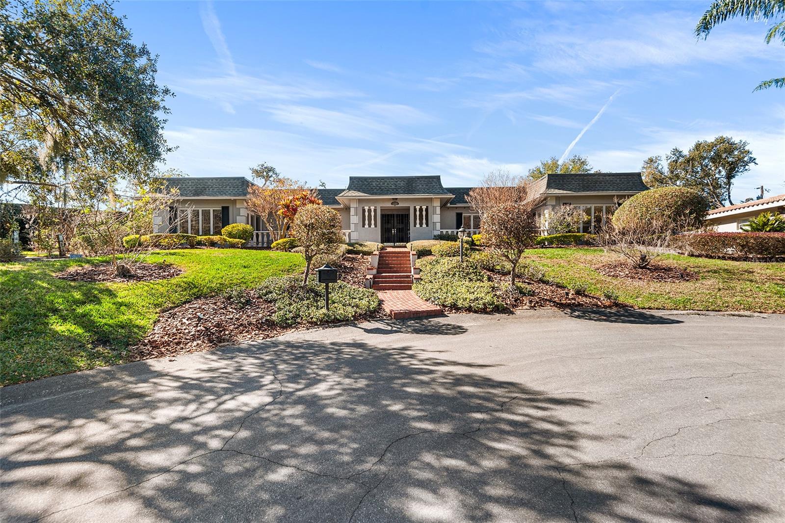 LAKE POINT - Residential