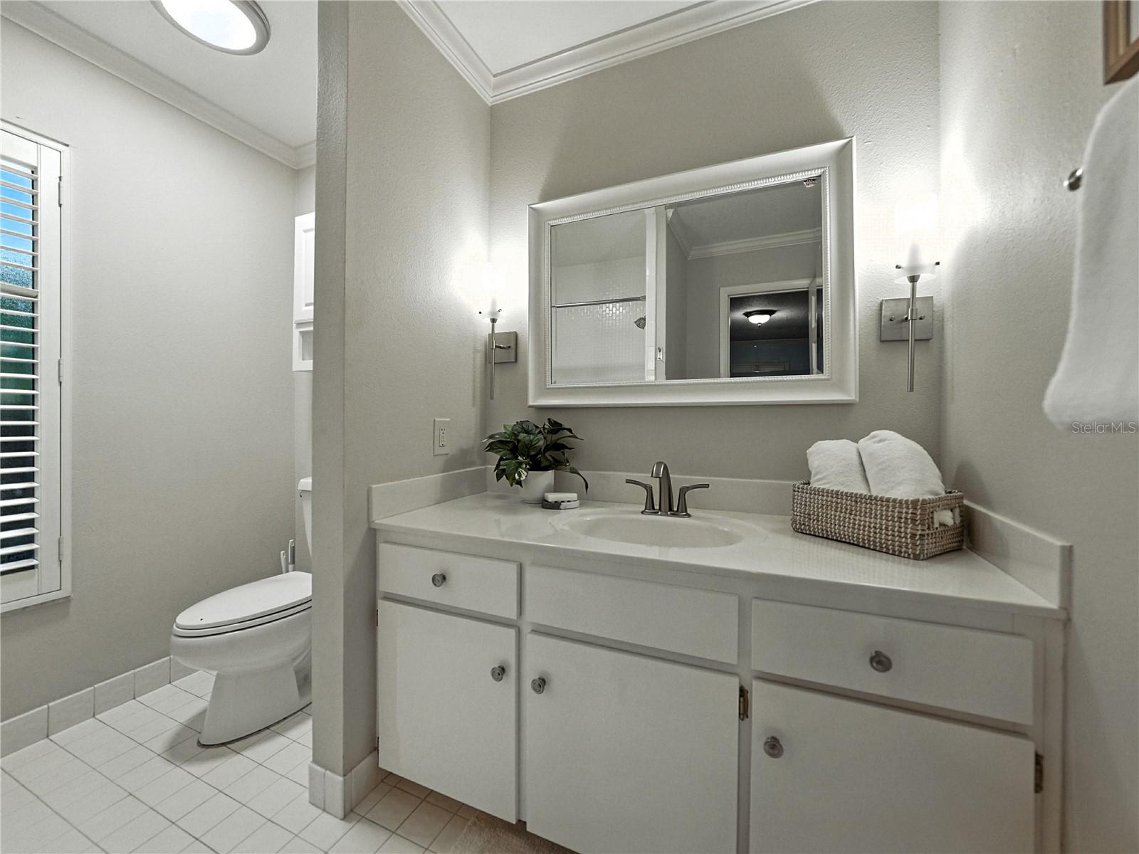 LAKE POINT - Residential