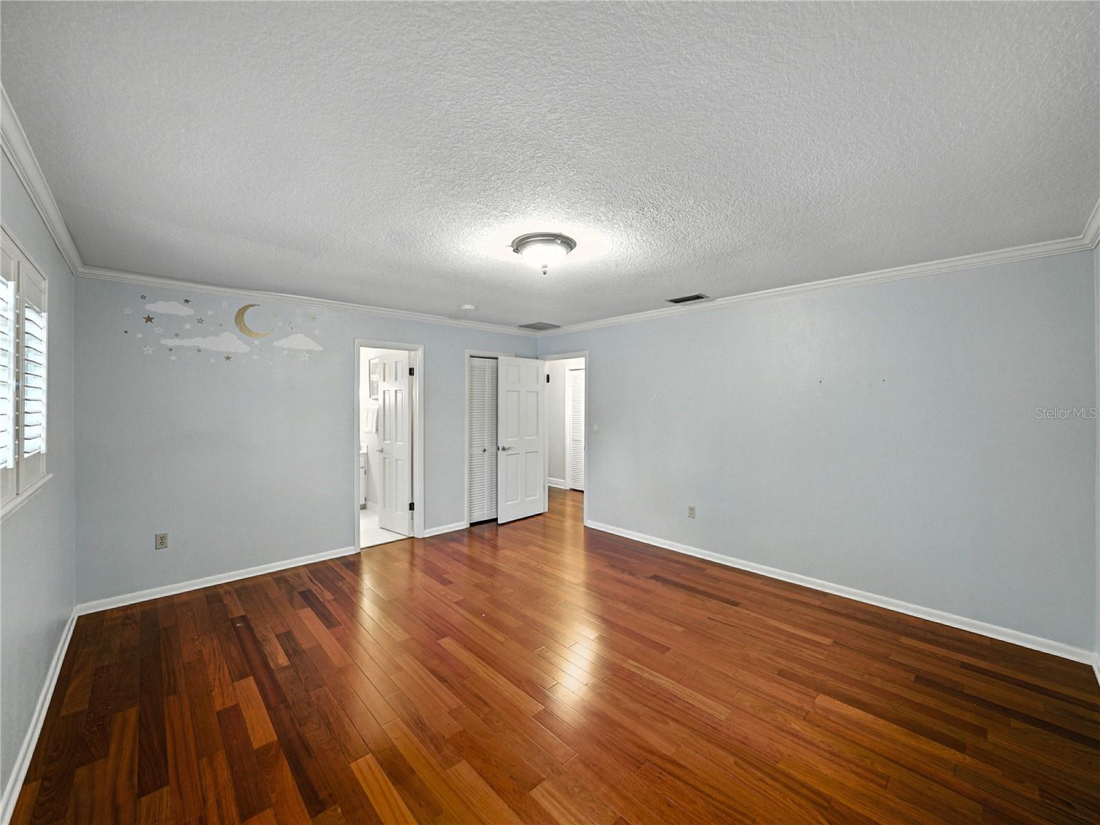 LAKE POINT - Residential