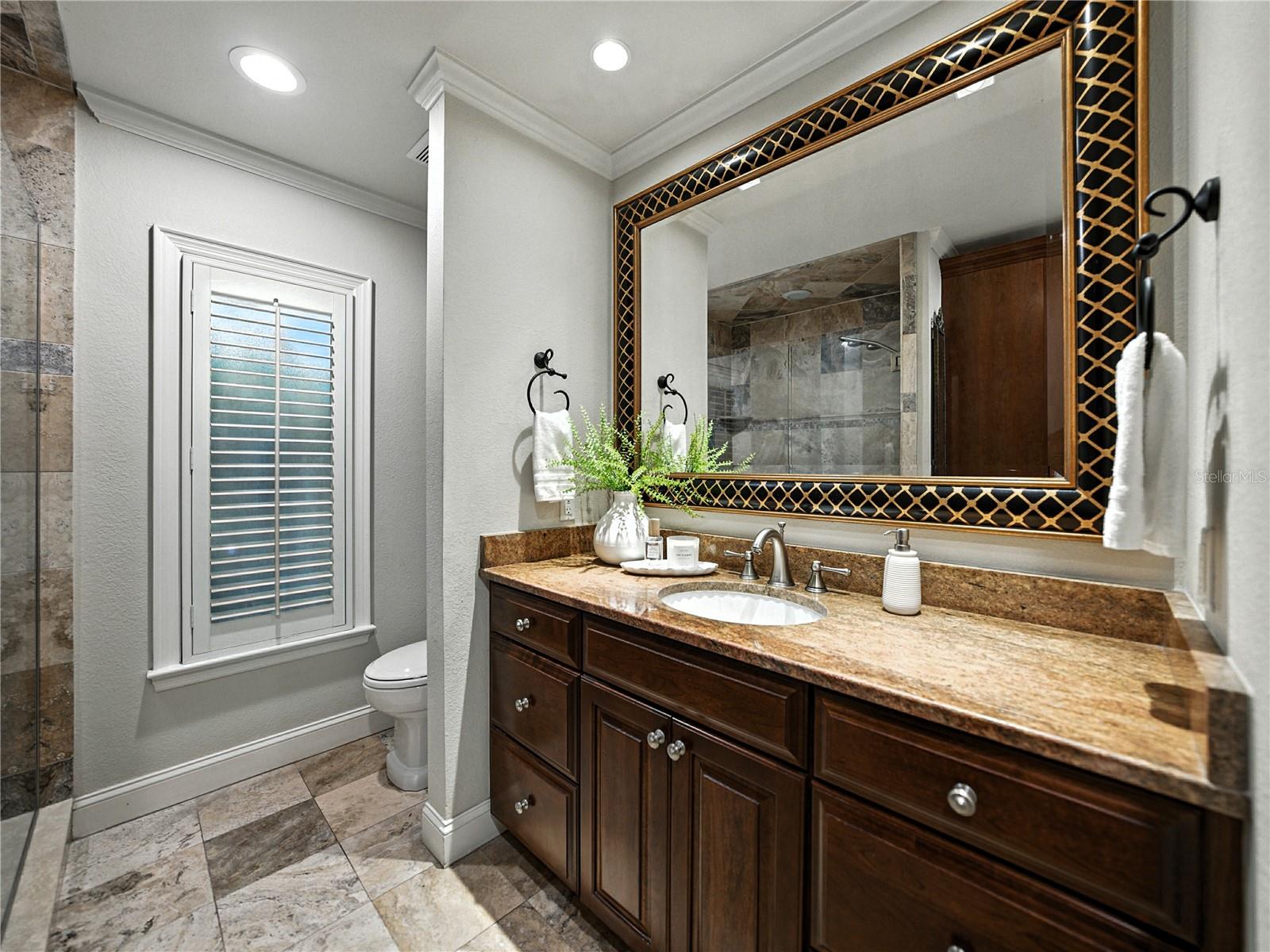 LAKE POINT - Residential