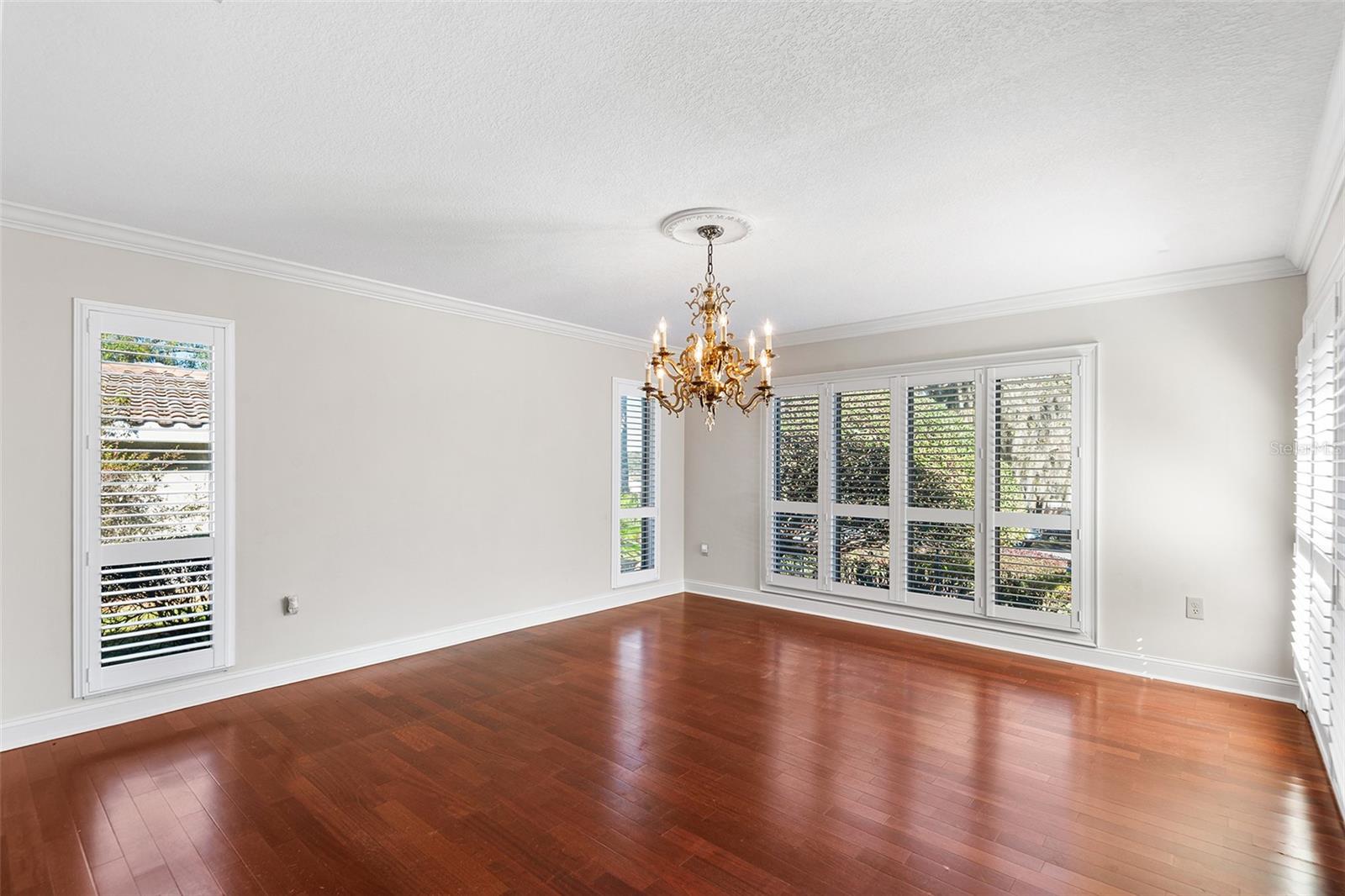 LAKE POINT - Residential