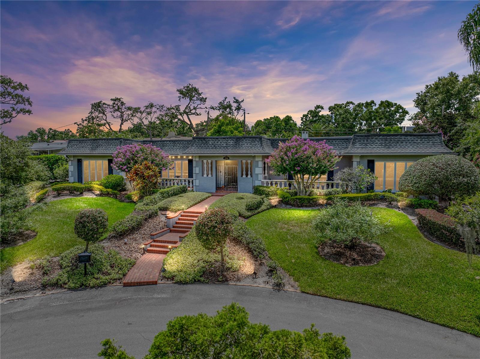 LAKE POINT - Residential