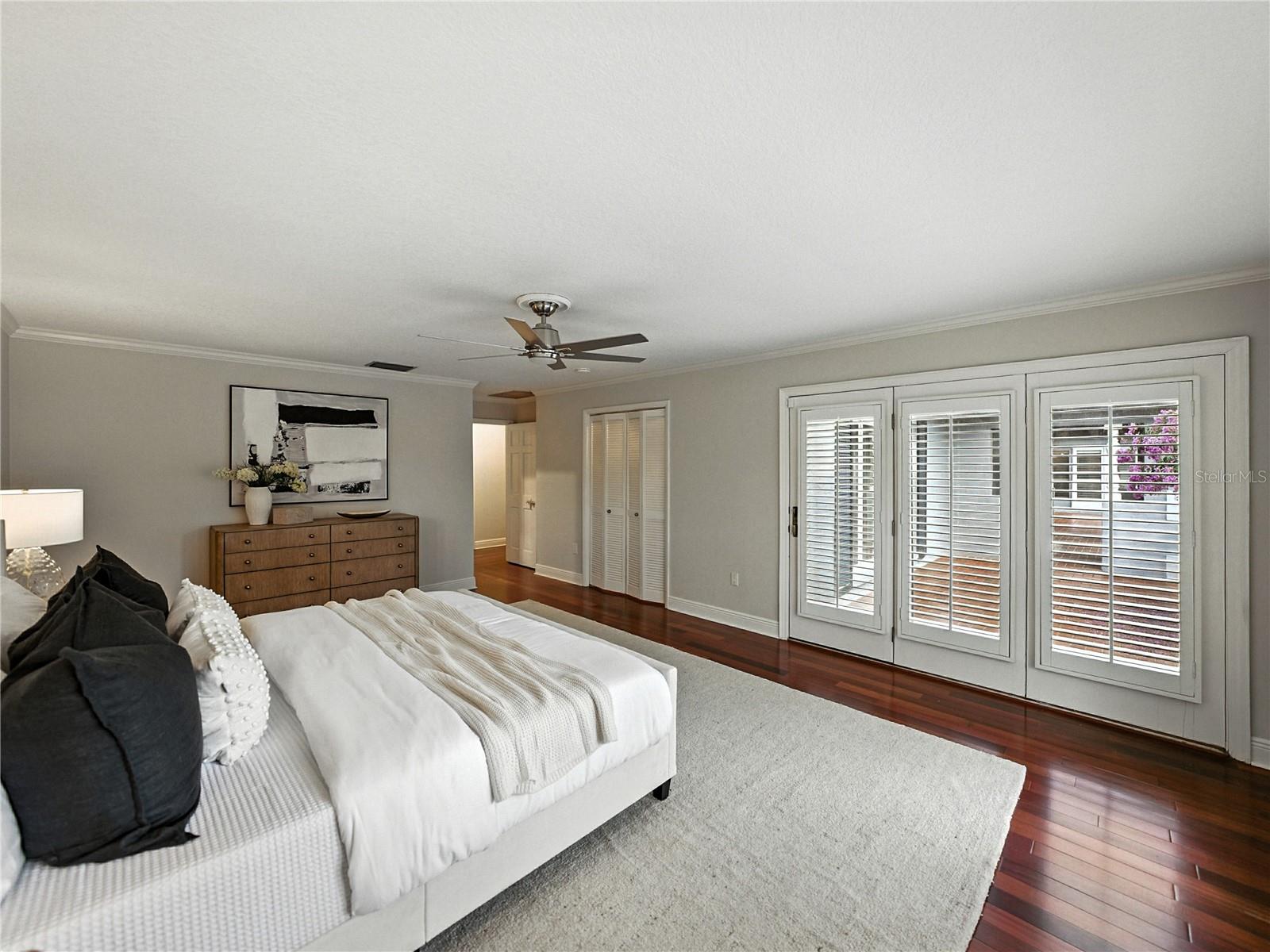 LAKE POINT - Residential