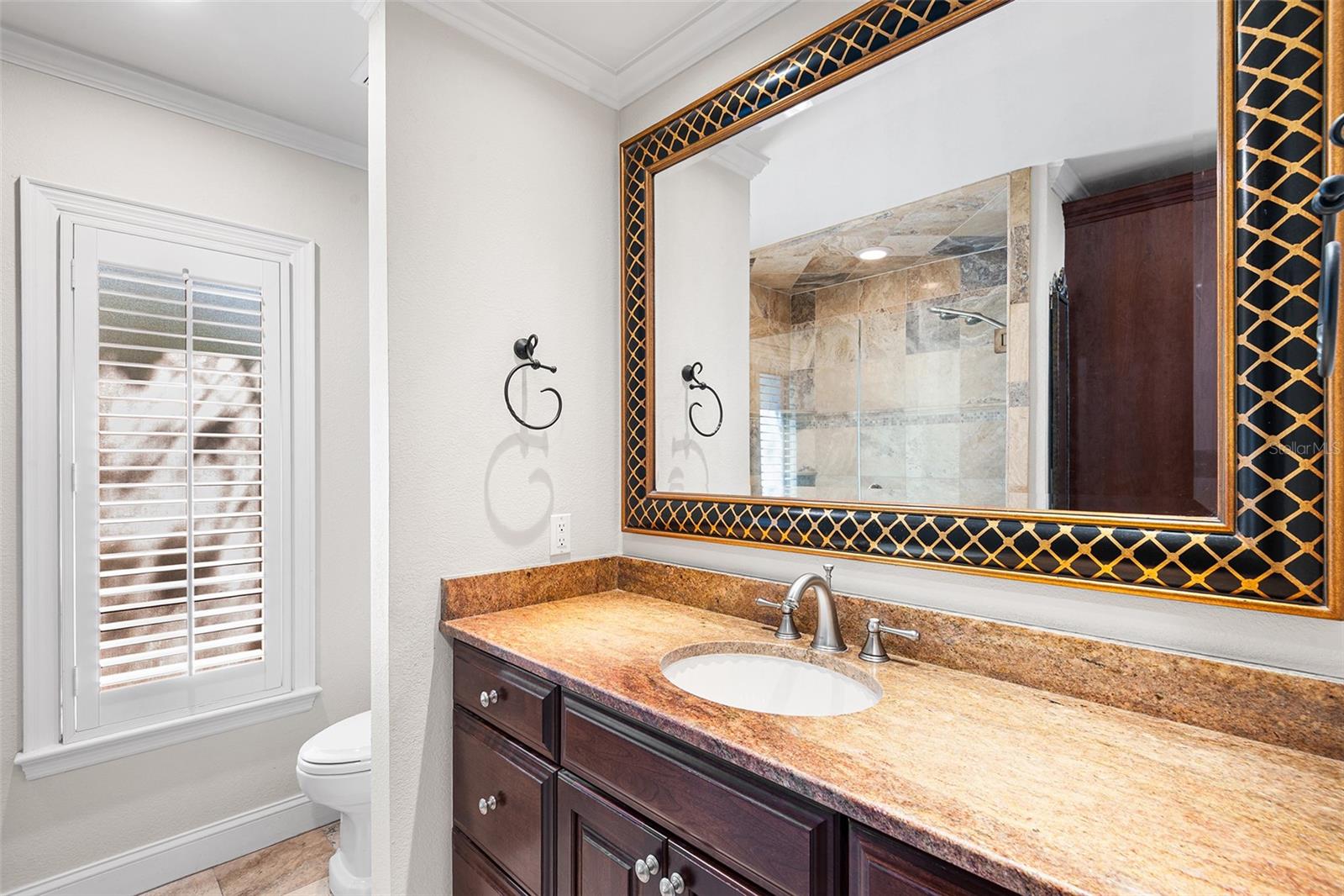 LAKE POINT - Residential