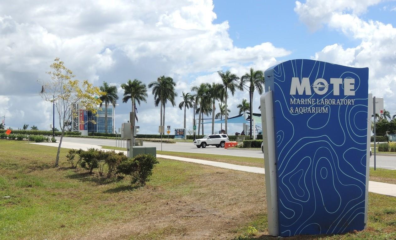 LONGWATER CHASE - Residential