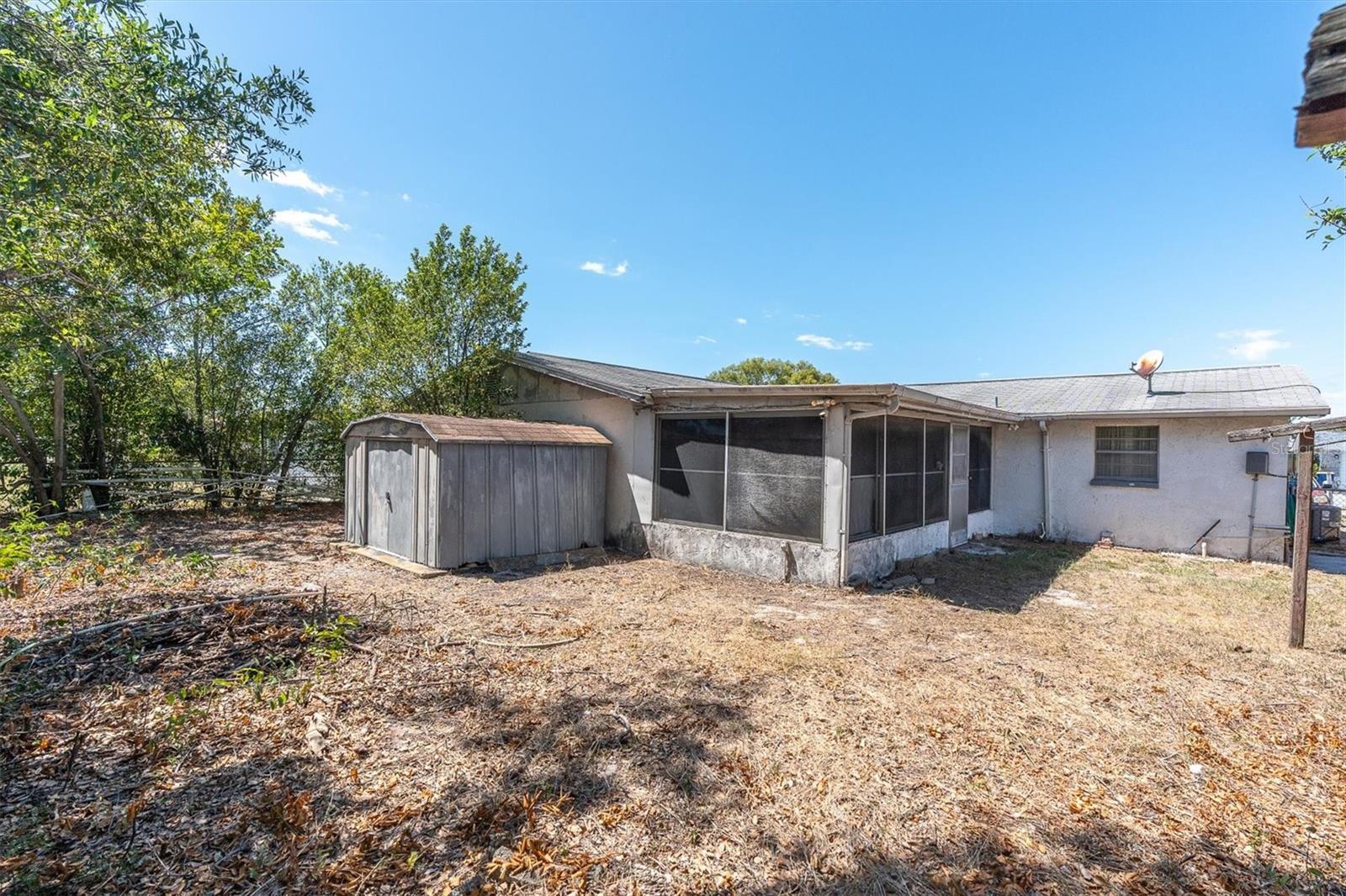 ALOHA GARDENS - Residential