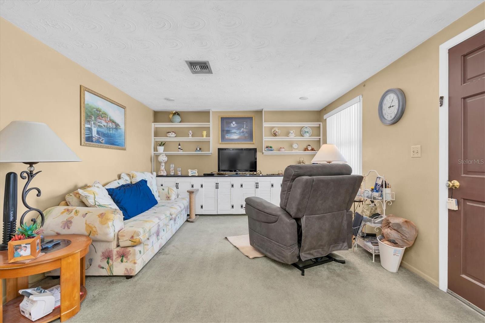 ALOHA GARDENS - Residential