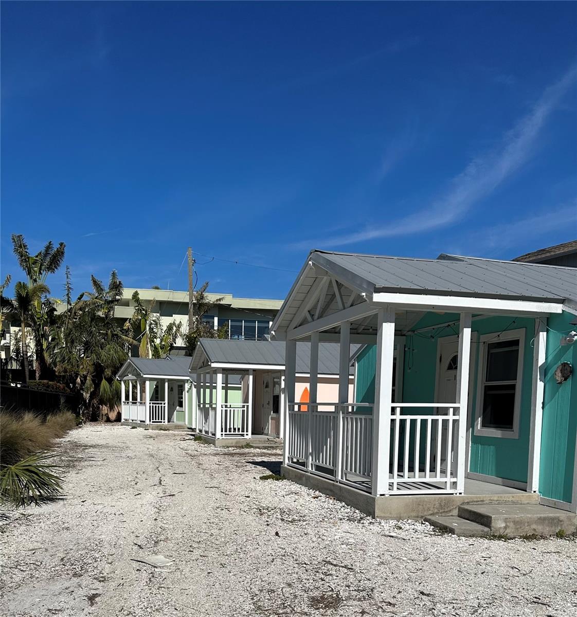 303 BEACH ROAD