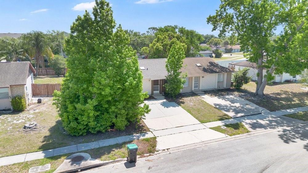 UNIVERSITY PLACE - Residential