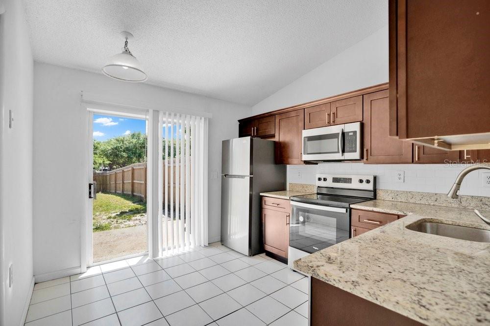 UNIVERSITY PLACE - Residential