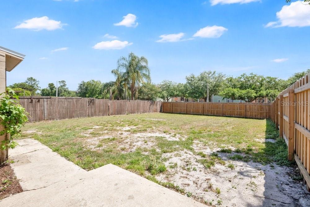 UNIVERSITY PLACE - Residential