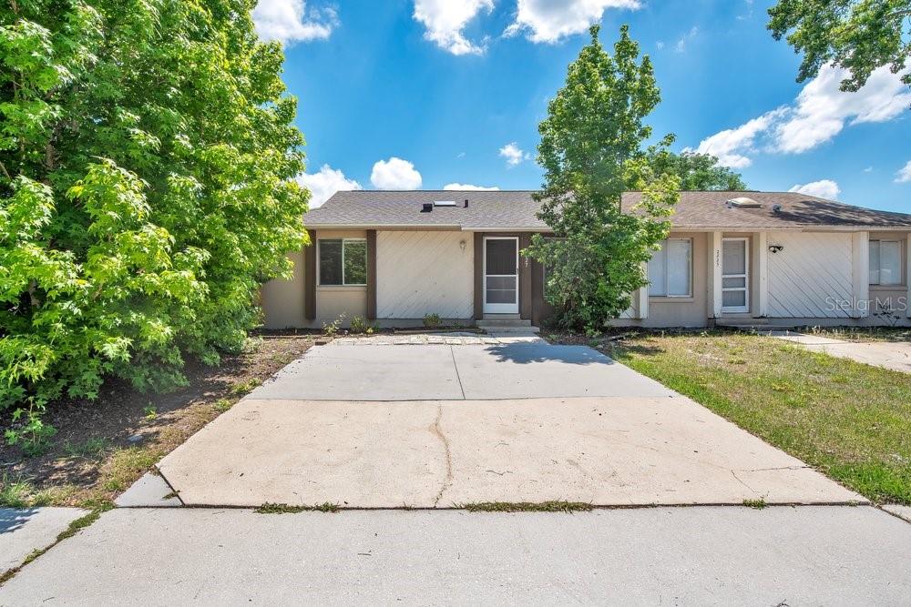 UNIVERSITY PLACE - Residential