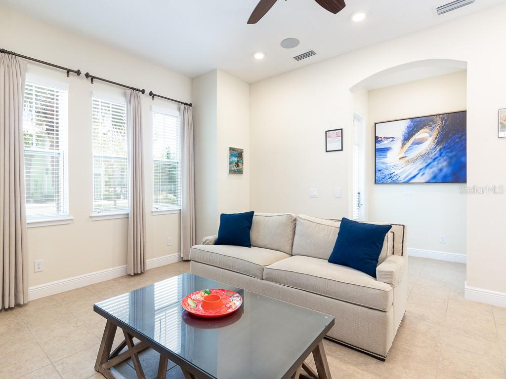 3004 LATITUDE LANE