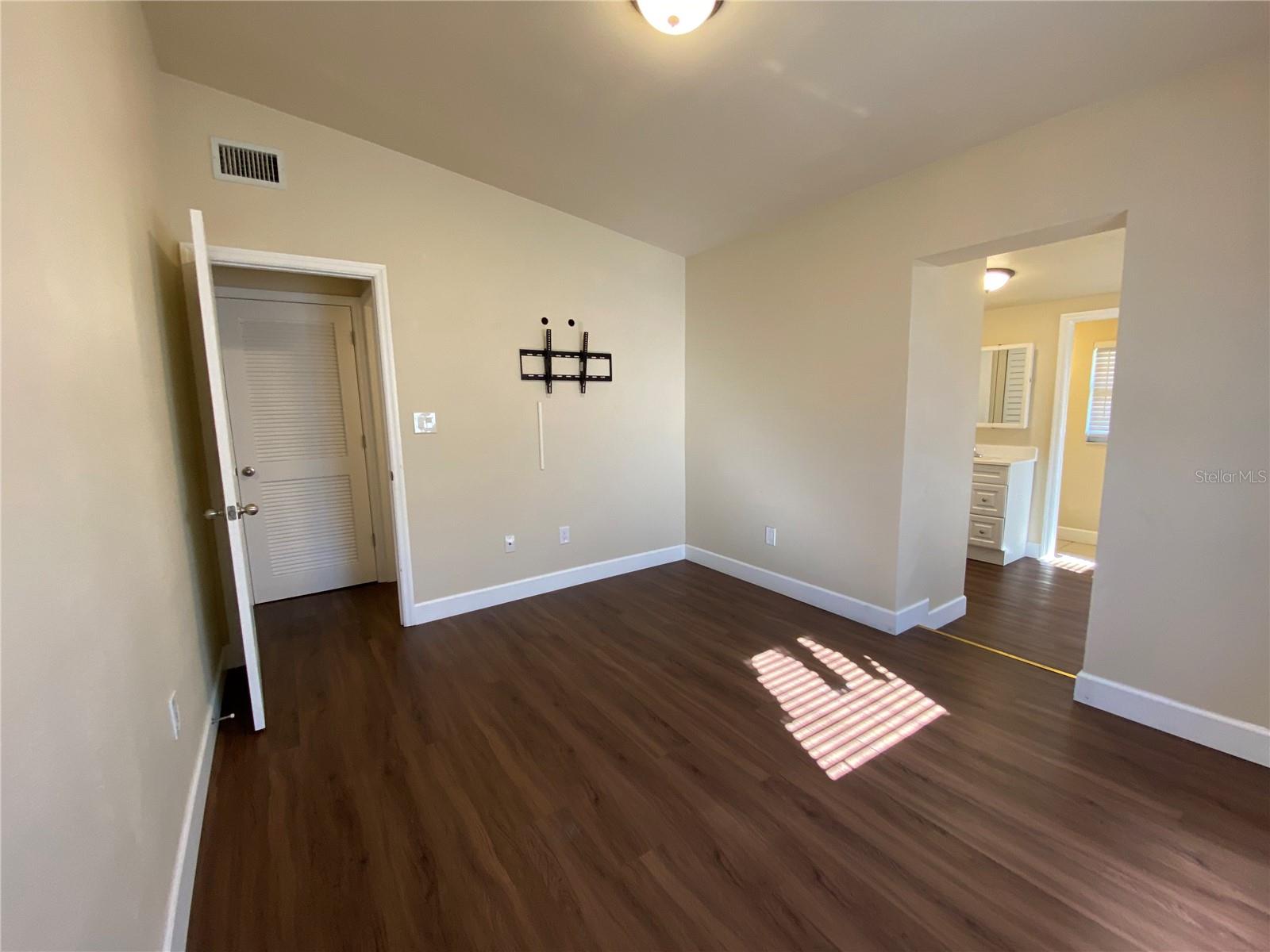 PORT CHARLOTTE SEC 018 - Residential Lease