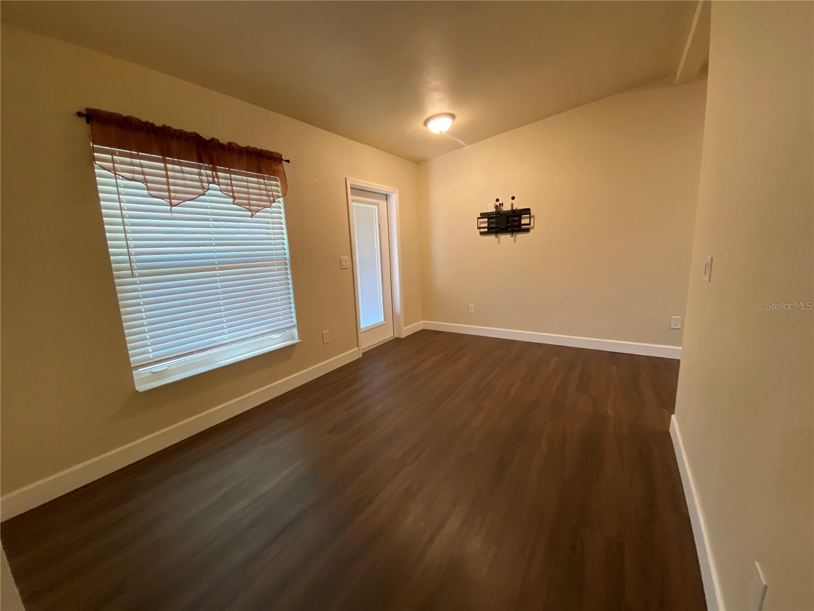 PORT CHARLOTTE SEC 018 - Residential Lease