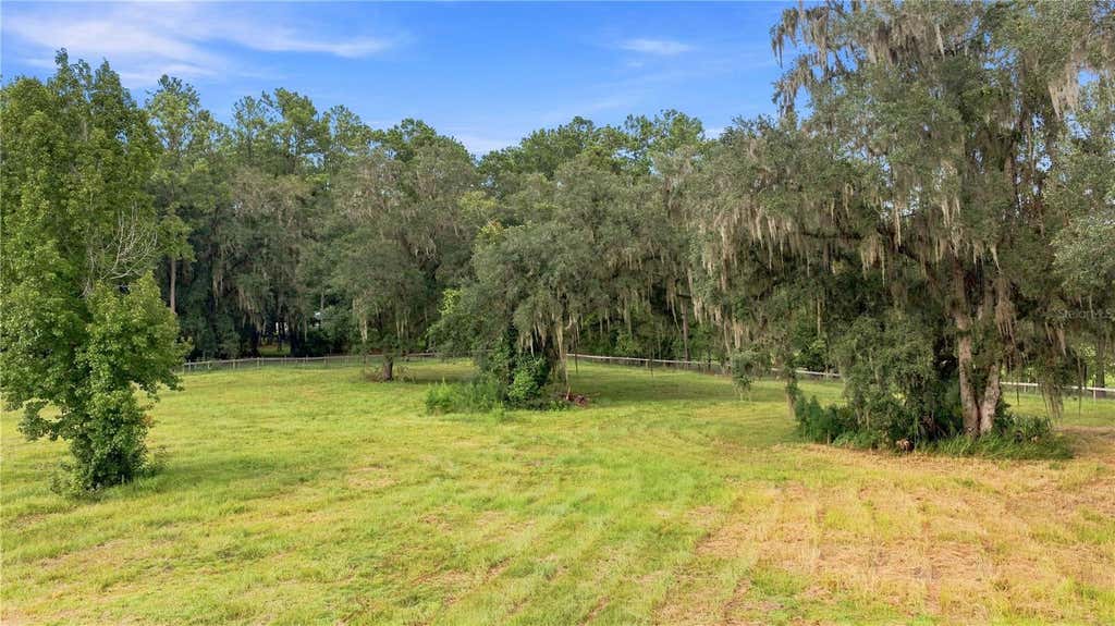 Photo of 18601 NW 160th Avenue, Williston, FL 32696 (MLS # OM731093)