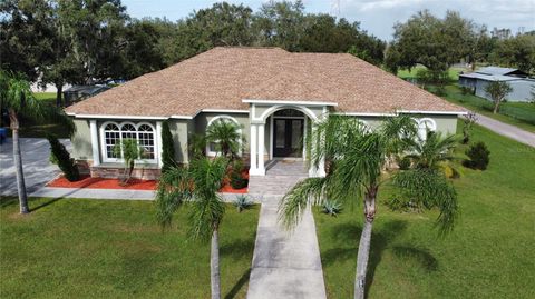 A home in PLANT CITY